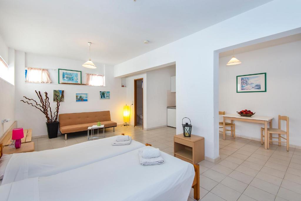 Blue Roses Aparthotel Ixia  Rum bild